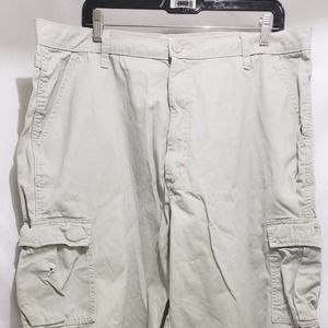 Men's Wrangler Cargo Shorts (40 in)